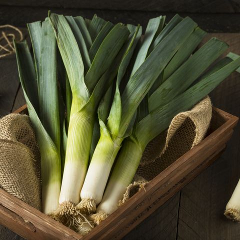 raw green organic leeks